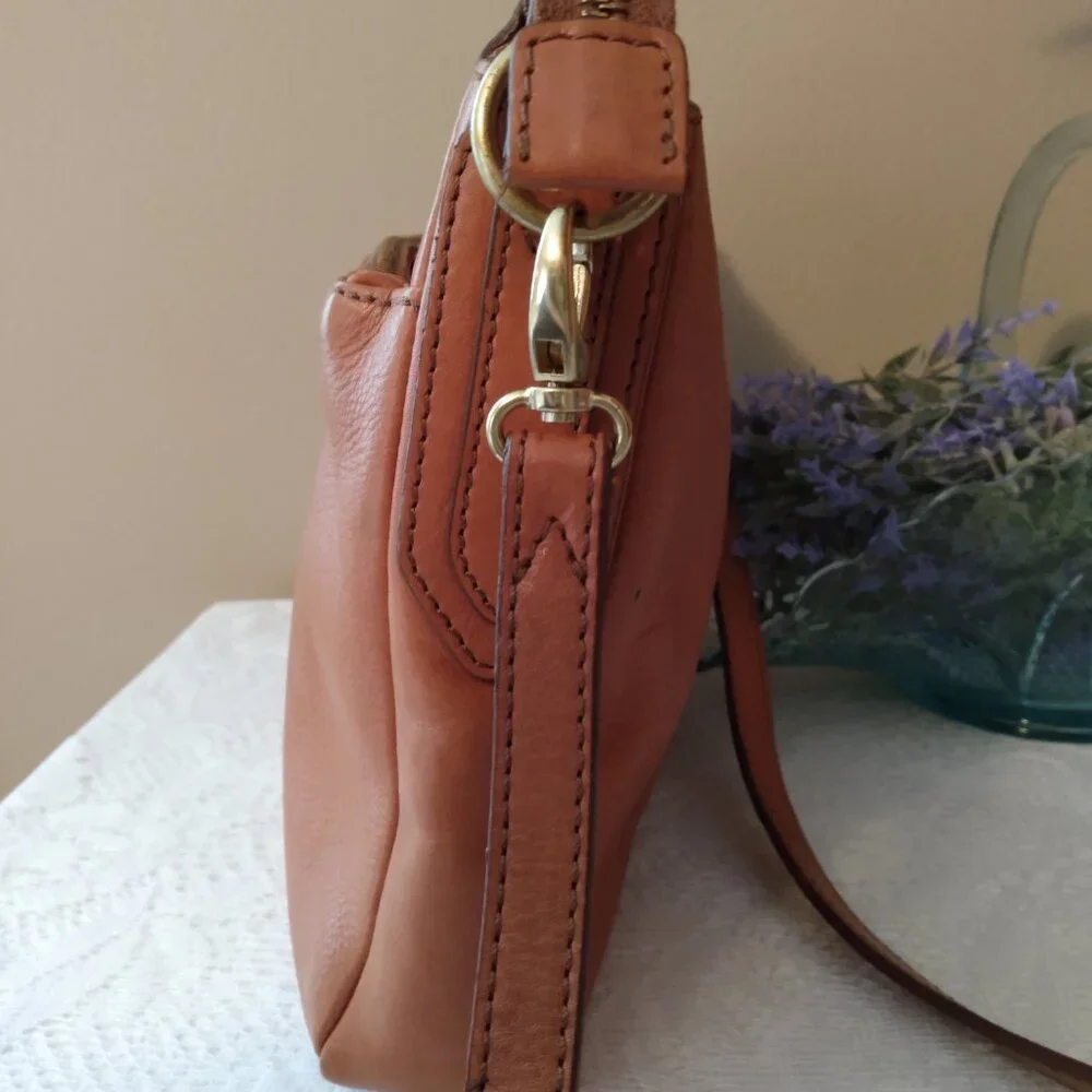 Vintage, genuine leather, fossil bag, in excellent condition 12x8x2 - Picture 13 of 16